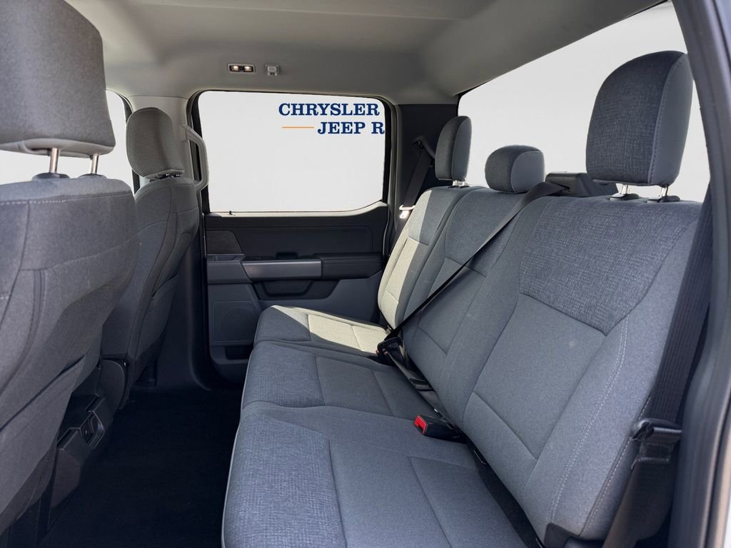 Used 2022 GMC Sierra 2500 SLE w/ SLE Convenience Package AWD/4WD image 9