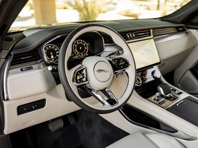 New 2026 Jaguar F-PACE R-Dynamic S AWD/4WD image 16