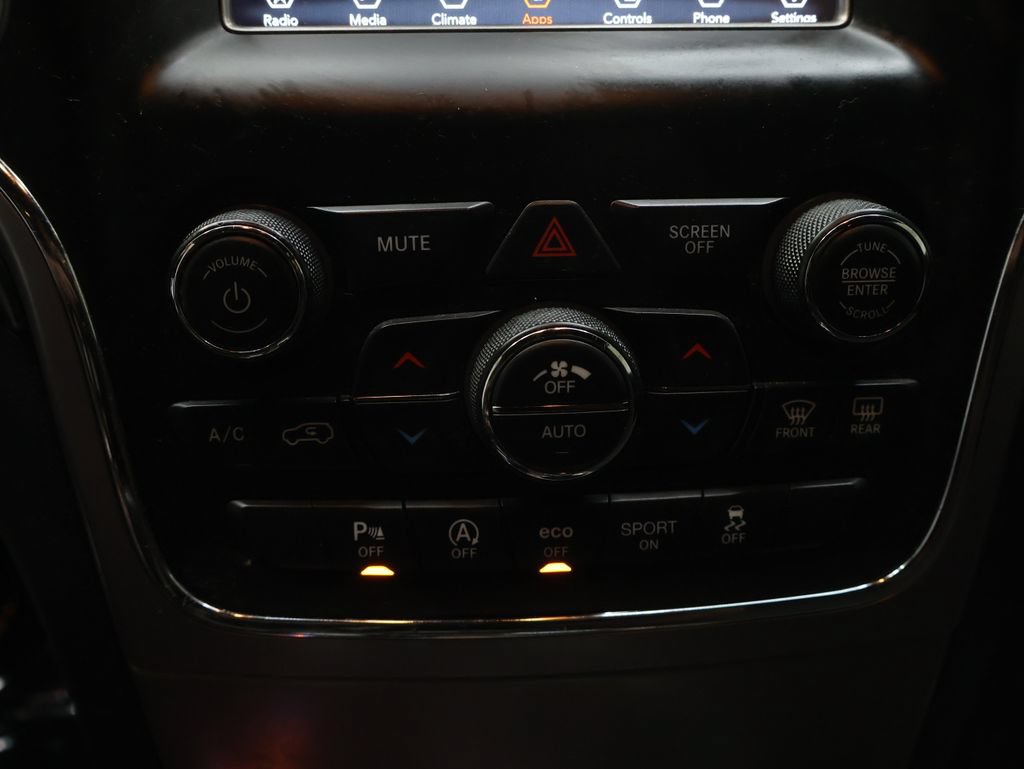 Used 2021 Jeep Grand Cherokee Laredo w/ Security & Convenience Group AWD/4WD image 24