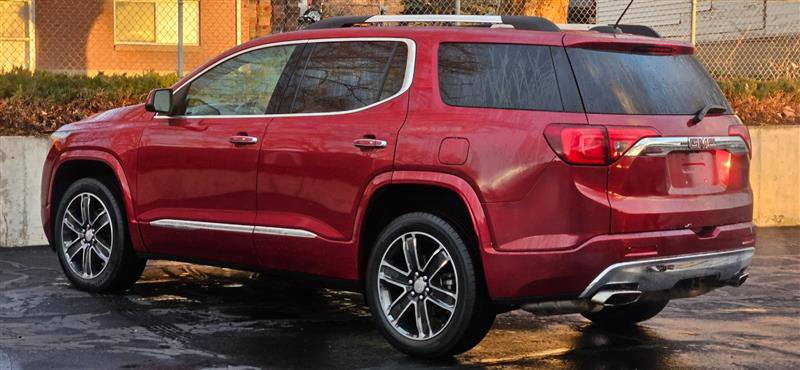 Used 2019 GMC Acadia Denali w/ LPO, Floor Liner Package image 3