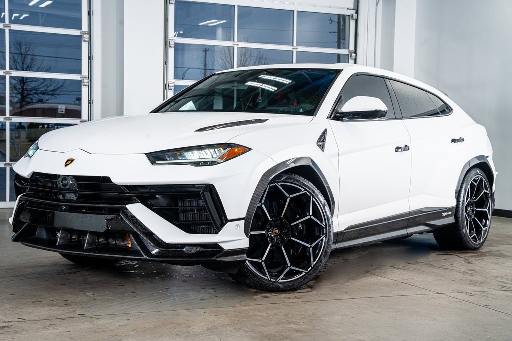 Used 2024 Lamborghini Urus Performante image 2