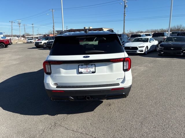 New 2026 Ford Explorer ST-Line w/ ST-Line Street Pack image 4