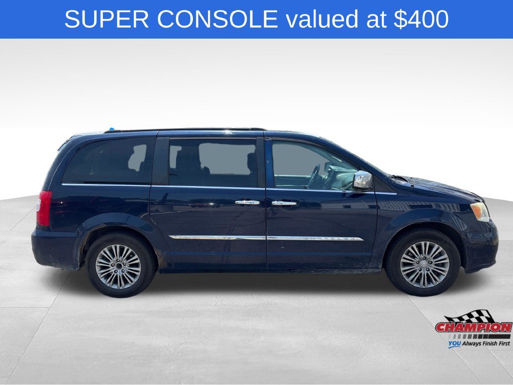 Used 2014 Chrysler Town & Country Touring-L w/ Driver Convenience Group FWD image 6
