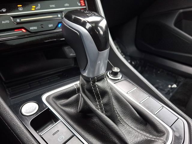 Used 2025 Volkswagen Jetta SE image 15