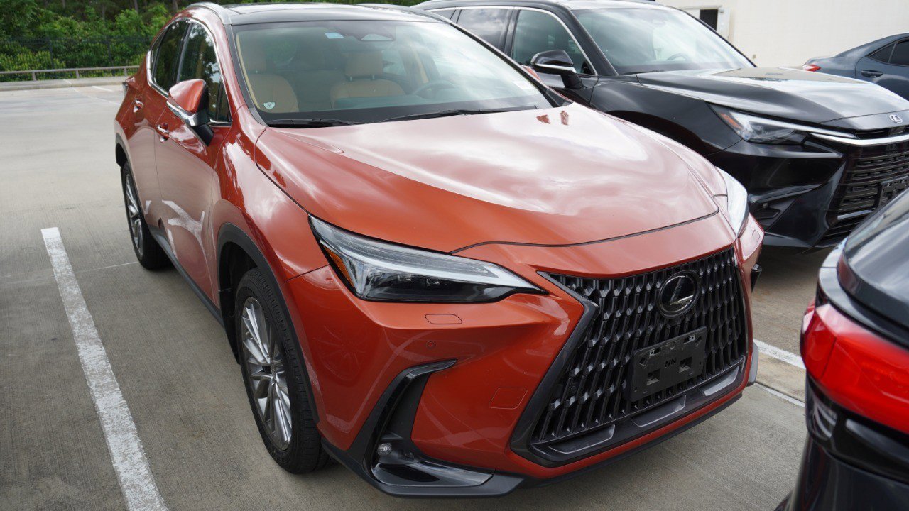 Used 2023 Lexus NX 350 AWD w/ Vision Package image 2
