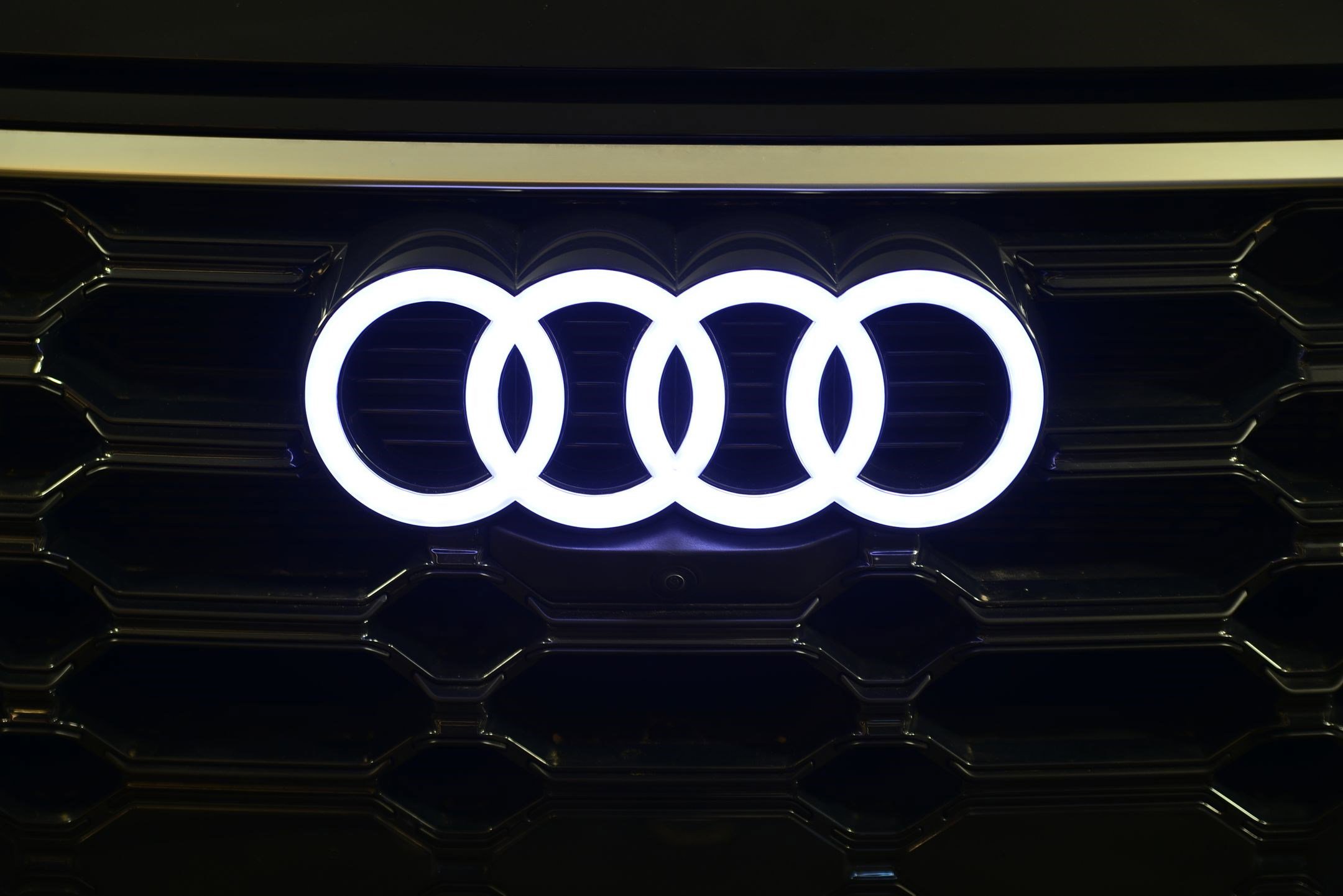 Certified 2025 Audi Q5 e Premium Plus image 18