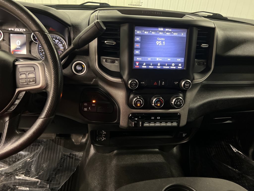 Used 2020 RAM 3500 Tradesman w/ Chrome Appearance Group AWD/4WD image 23