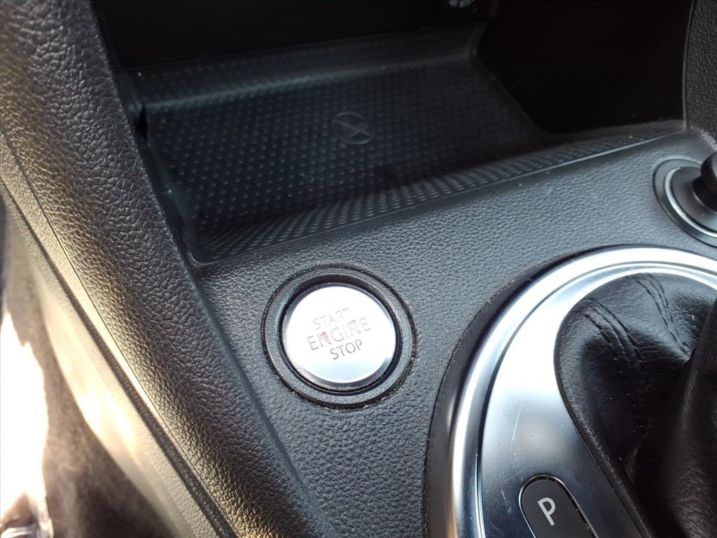 Used 2014 Volkswagen Beetle R-Line FWD image 15