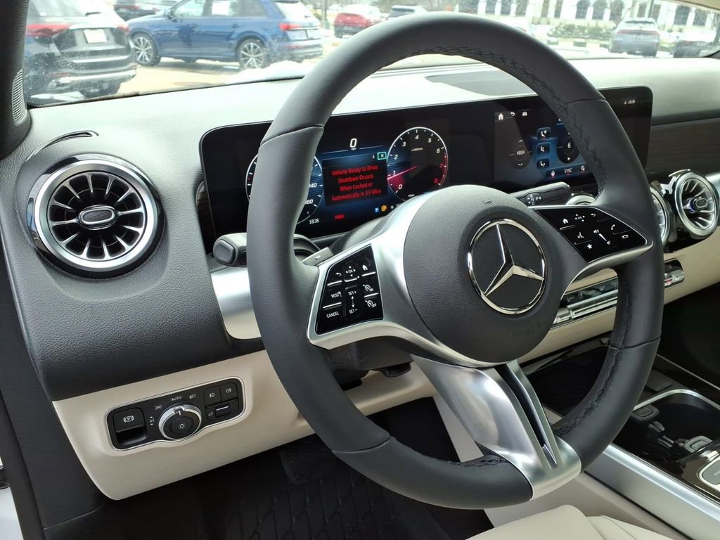 New 2026 Mercedes-Benz GLB 250 4MATIC image 16