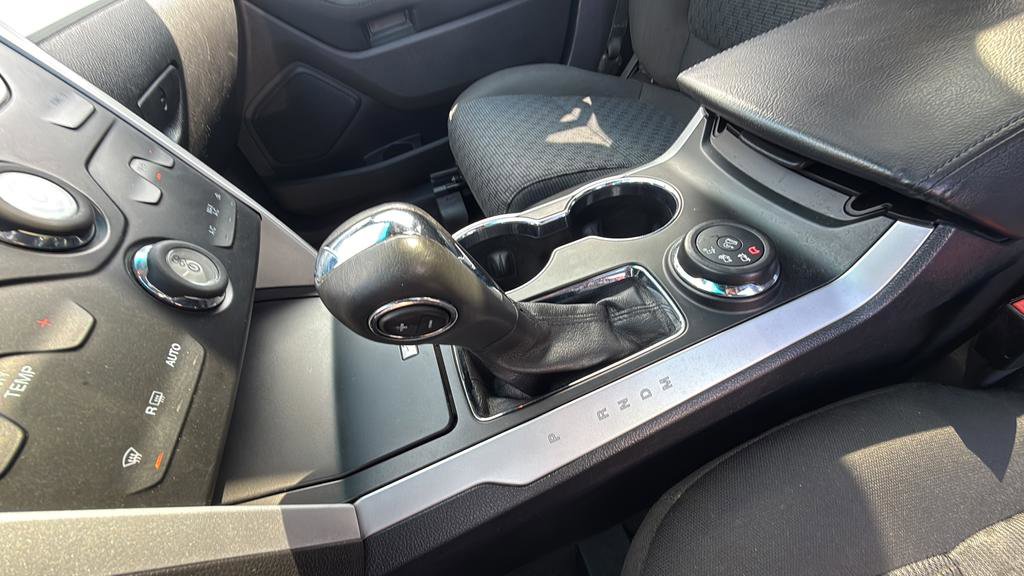 Used 2015 Ford Explorer XLT w/ Equipment Group 201A image 29