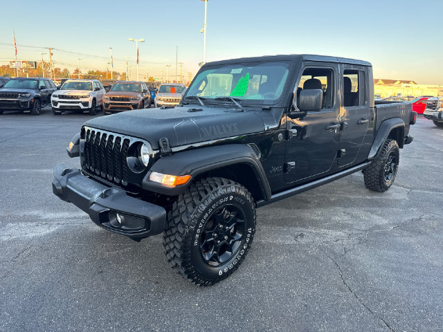 Certified 2023 Jeep Gladiator Sport AWD/4WD image 3