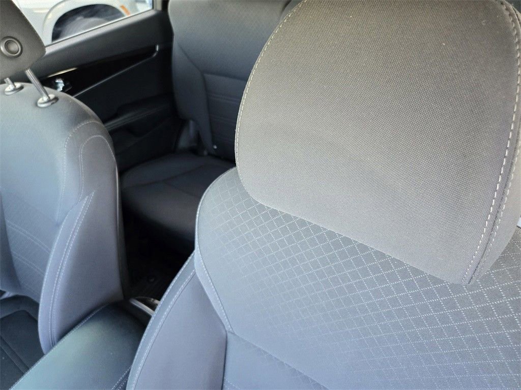 Certified 2020 Kia Sorento L image 24