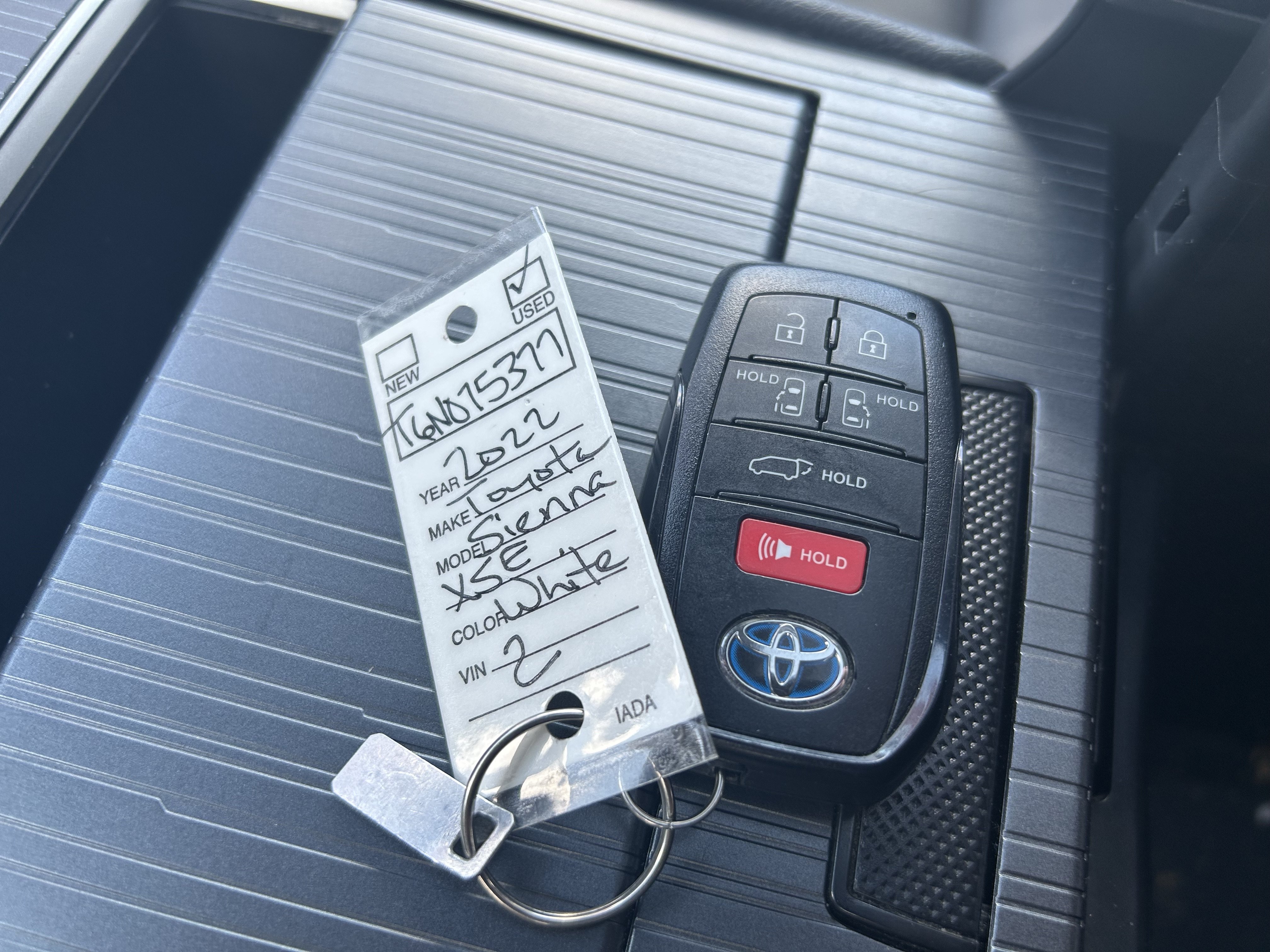 Certified 2022 Toyota Sienna XSE w/ XSE Plus Package FWD image 36