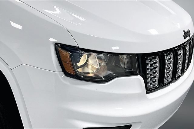Used 2021 Jeep Grand Cherokee Laredo X AWD/4WD image 26