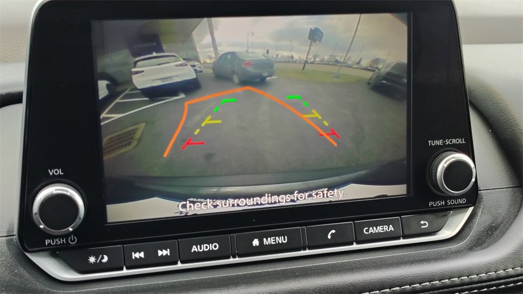 Used 2023 Nissan Rogue SV image 21