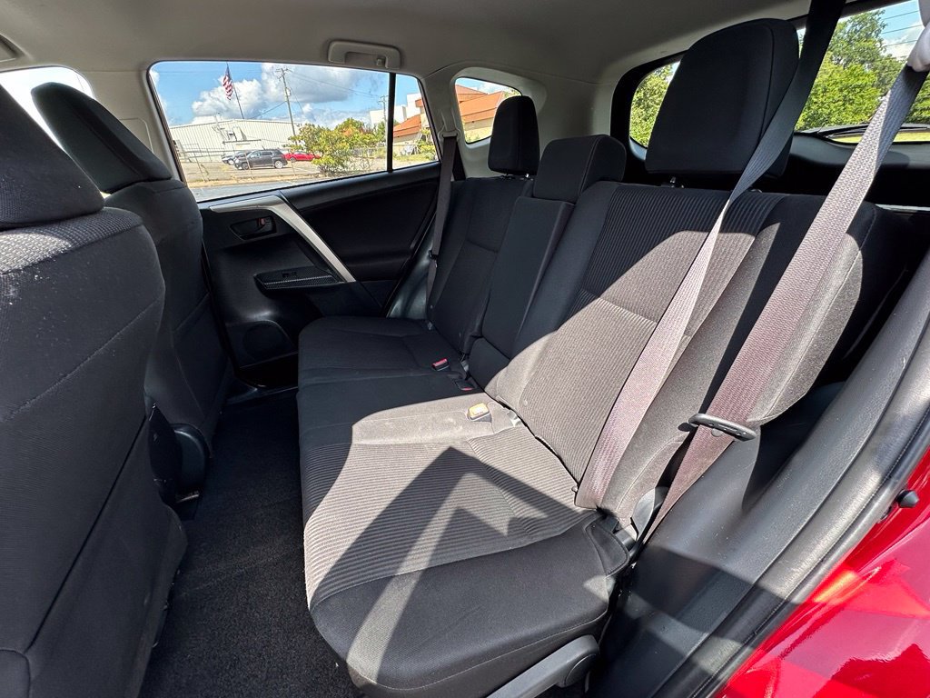Used 2014 Toyota RAV4 LE FWD image 28