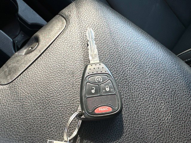 Used 2016 Jeep Wrangler Unlimited Sahara w/ Connectivity Group AWD/4WD image 2