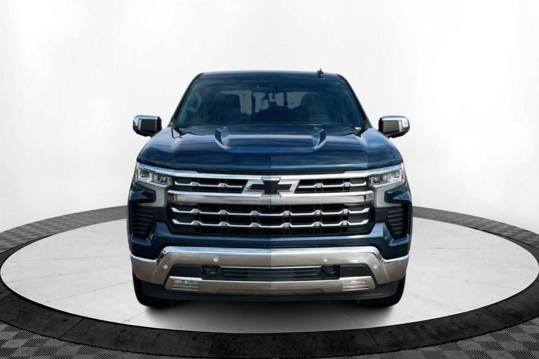 Certified 2023 Chevrolet Silverado 1500 LTZ w/ Technology Package image 9