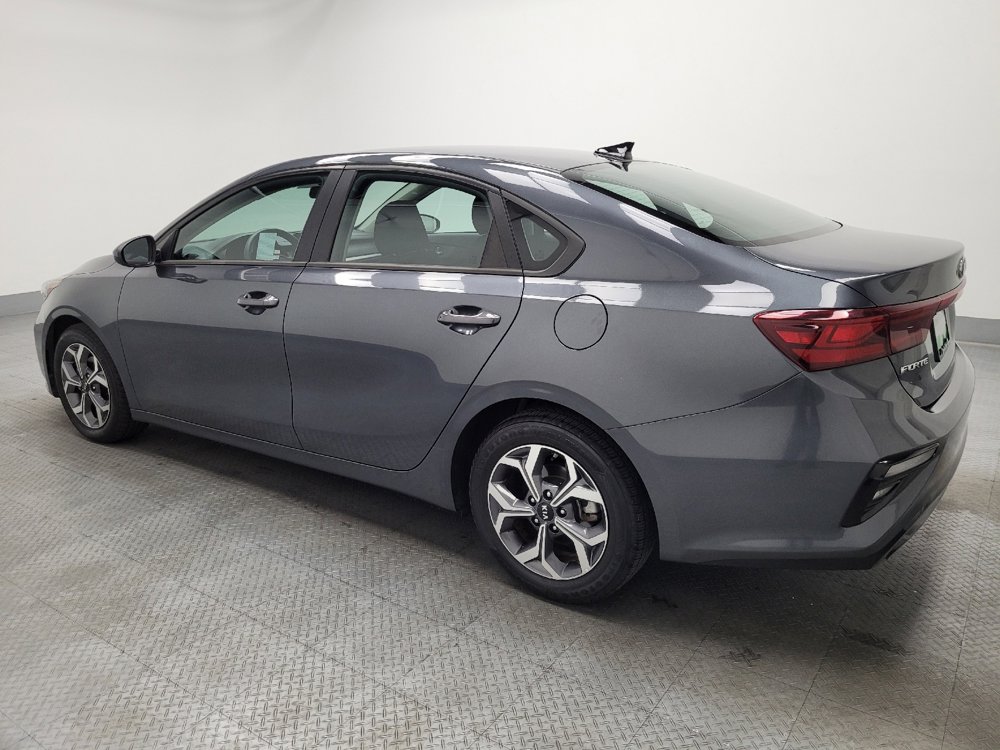 Used 2021 Kia Forte LXS FWD image 3