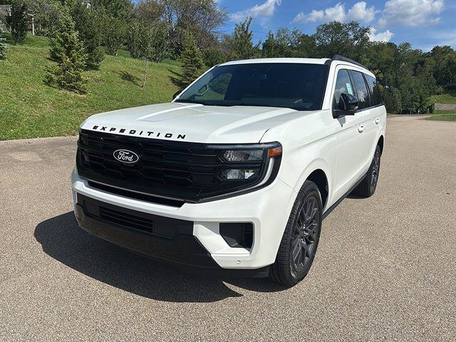 New 2027 Ford Expedition Platinum w/ Stealth Appearance Package AWD/4WD image 8