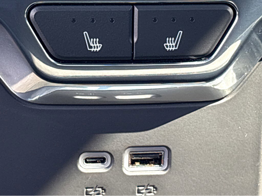 Used 2024 Chevrolet Silverado 2500 High Country w/ Midnight Edition image 26