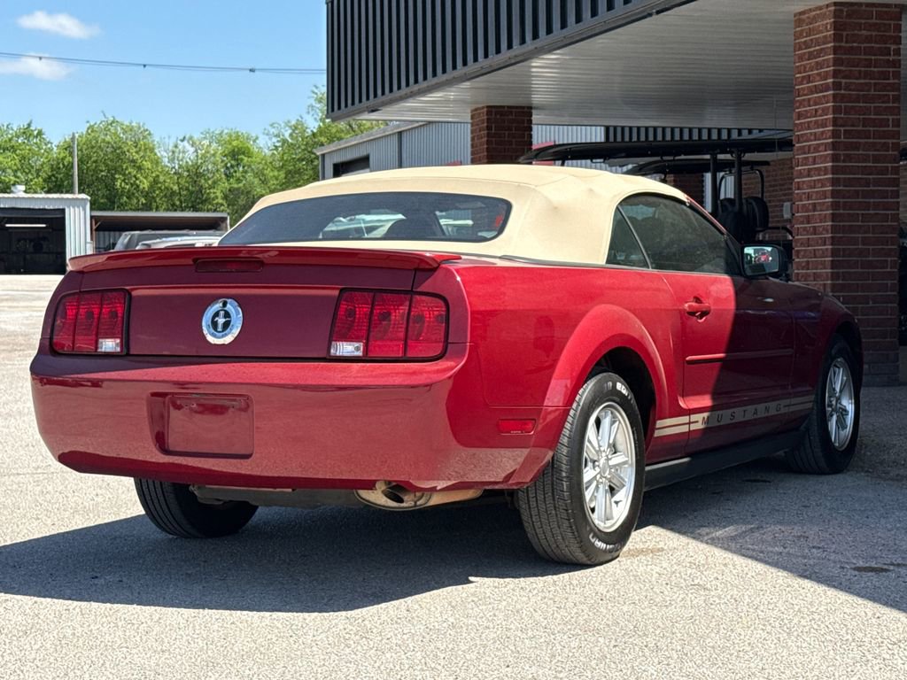 Used 2007 Ford Mustang Deluxe image 8