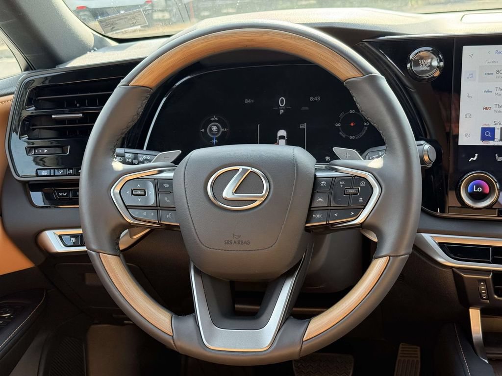 Used 2025 Lexus RX 350 Premium w/ Accessory Package AWD/4WD image 9