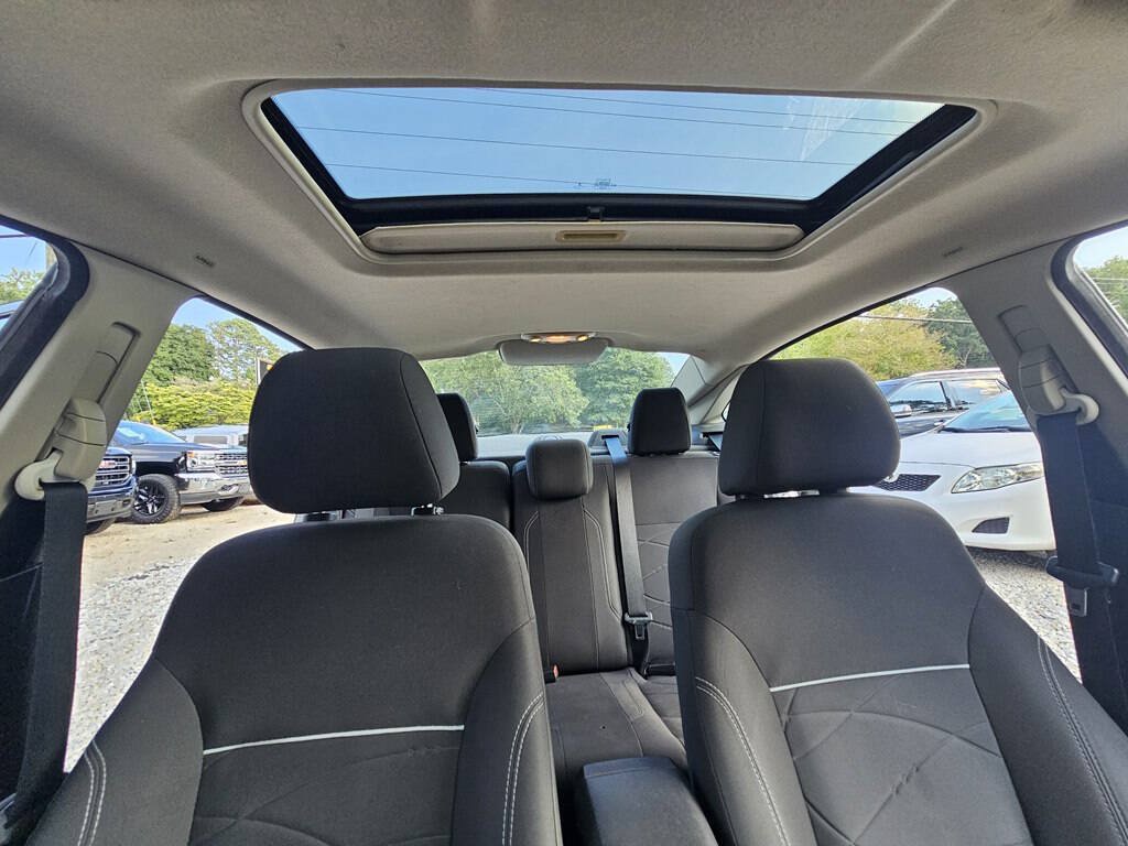 Used 2014 Ford Fiesta SE w/ Comfort Package FWD image 23