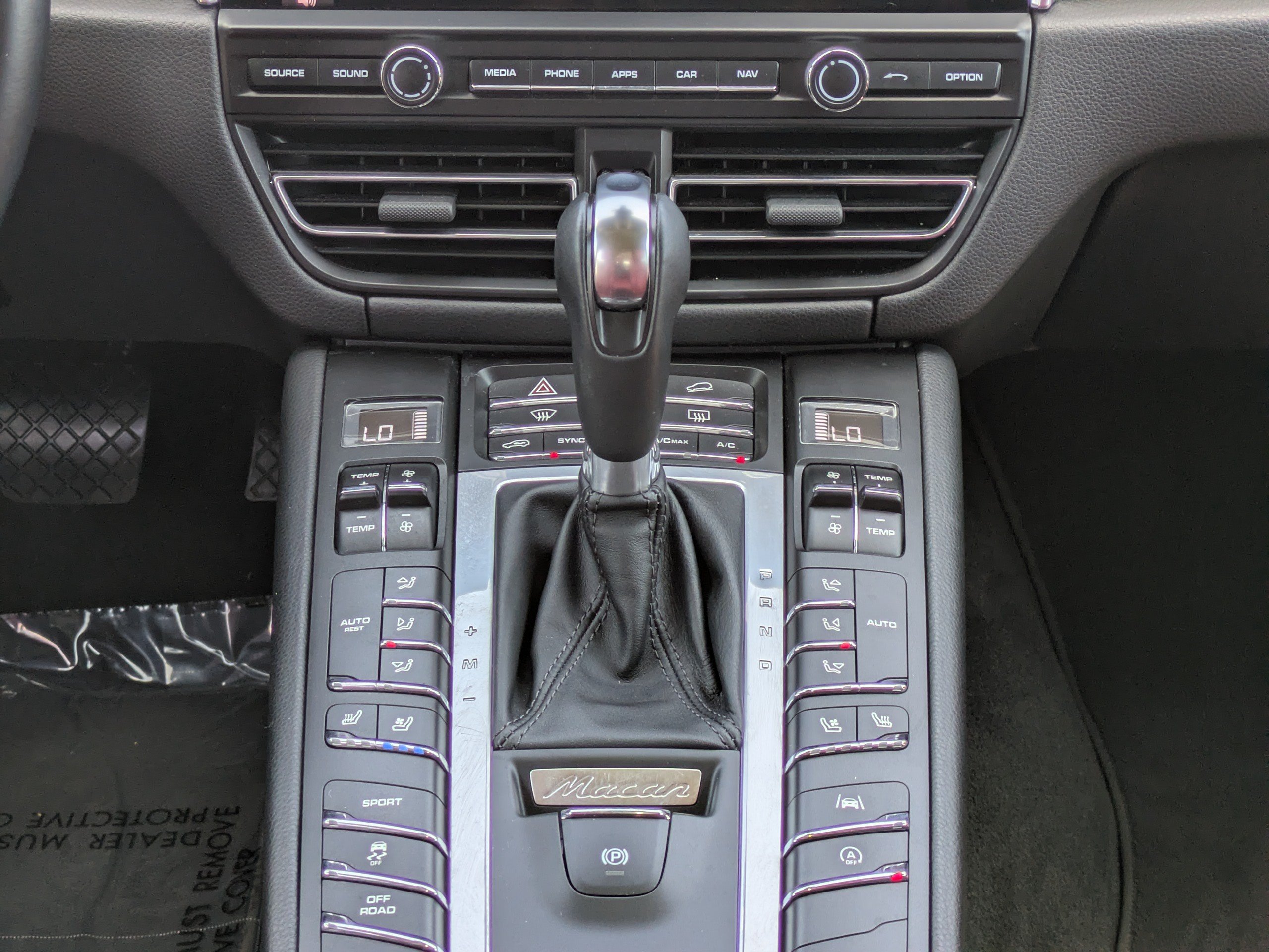 Used 2021 Porsche Macan S AWD/4WD image 18