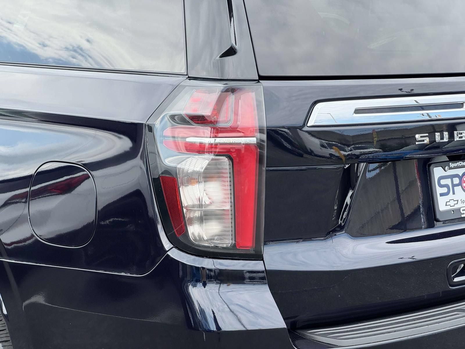 Used 2022 Chevrolet Suburban LT w/ LT Signature Plus Package AWD/4WD image 30