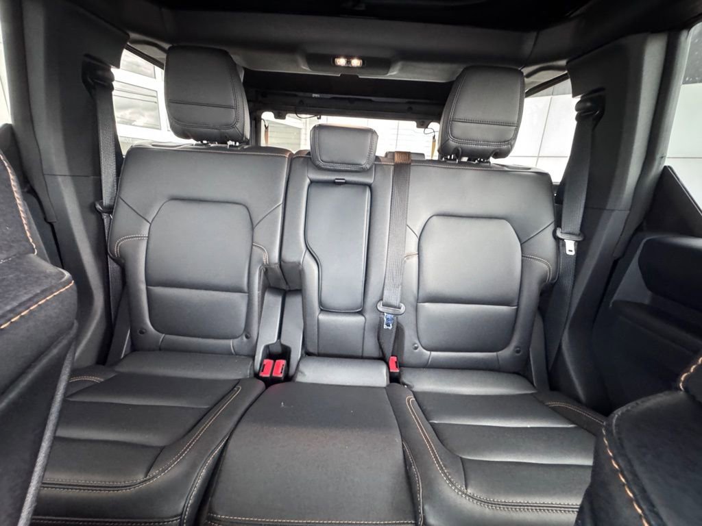 Used 2024 Ford Bronco Badlands image 25