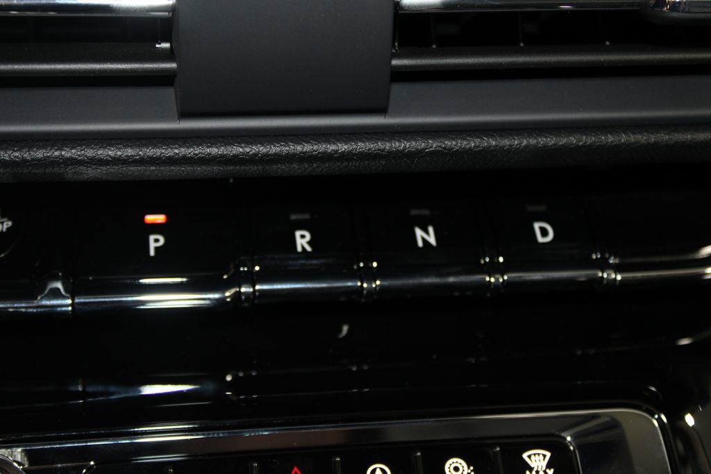 New 2025 Lincoln Corsair FWD w/ Equipment Group 101A image 43