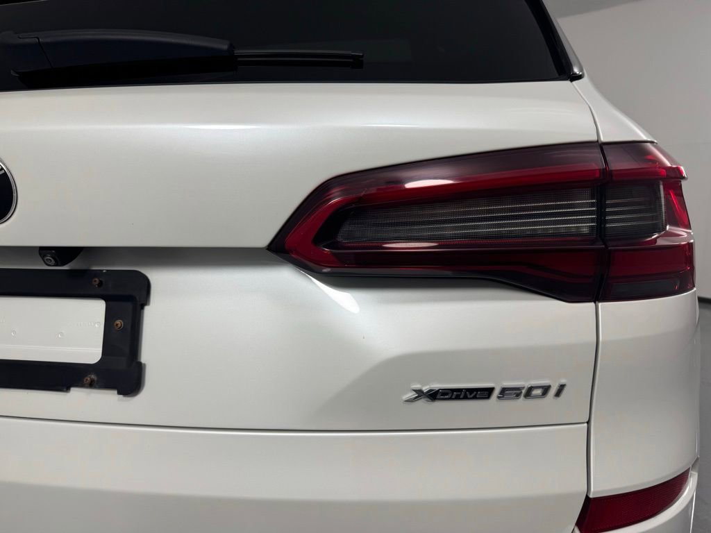 Used 2019 BMW X5 xDrive50i w/ M Sport Package AWD/4WD image 8