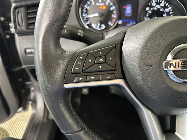 Used 2018 Nissan Rogue SV image 15