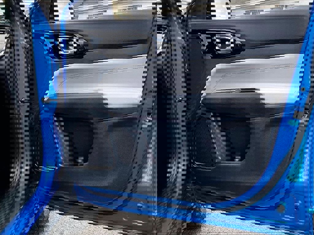 Used 2024 Jeep Compass Limited image 26