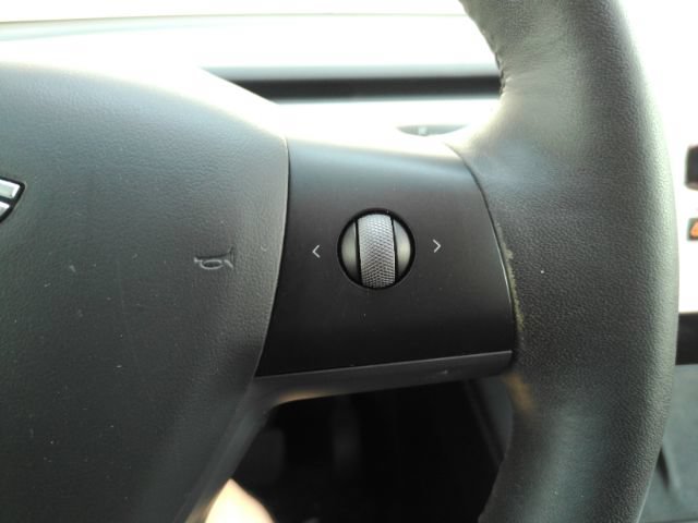Used 2023 Tesla Model Y AWD image 36