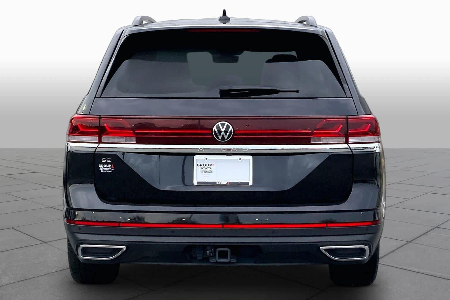 Used 2025 Volkswagen Atlas SE FWD image 5