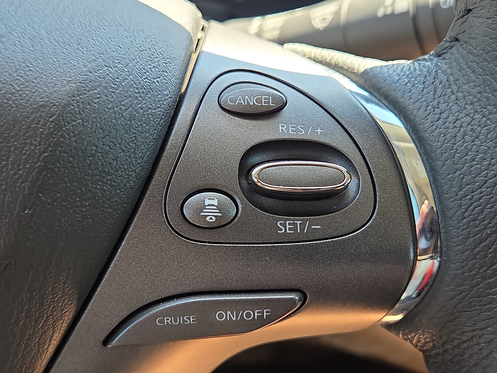 Used 2024 Nissan Murano SL w/ Cargo Package FWD image 22