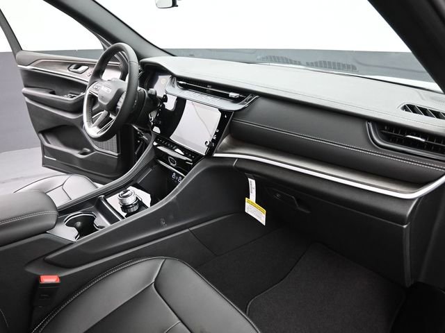 New 2026 Jeep Grand Cherokee Limited w/ Trailer Tow Package image 25