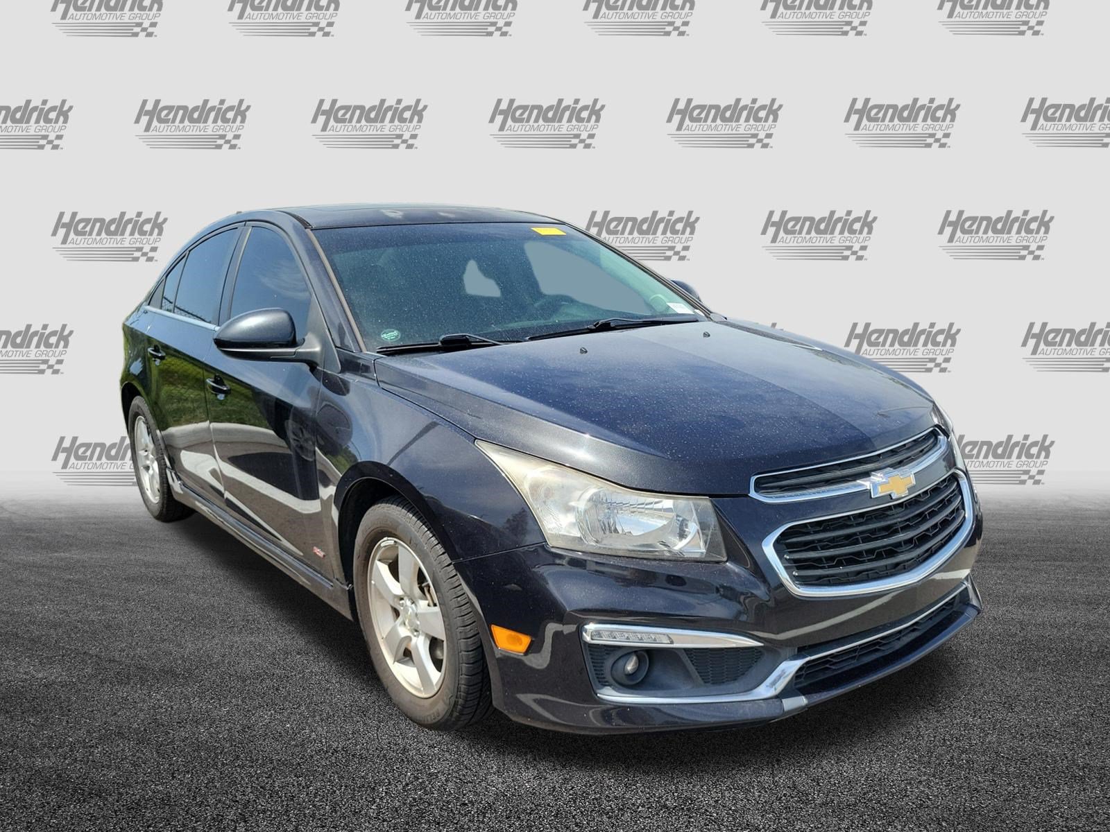 Used 2016 Chevrolet Cruze LT w/ Sun And Sound Package FWD image 2