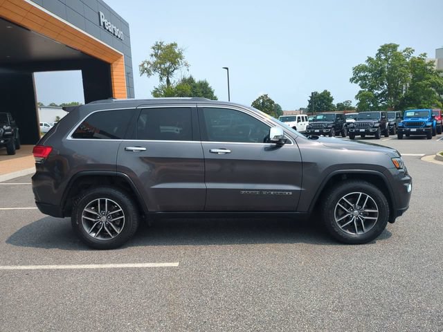Used 2018 Jeep Grand Cherokee Limited w/ Luxury Group II AWD/4WD image 3
