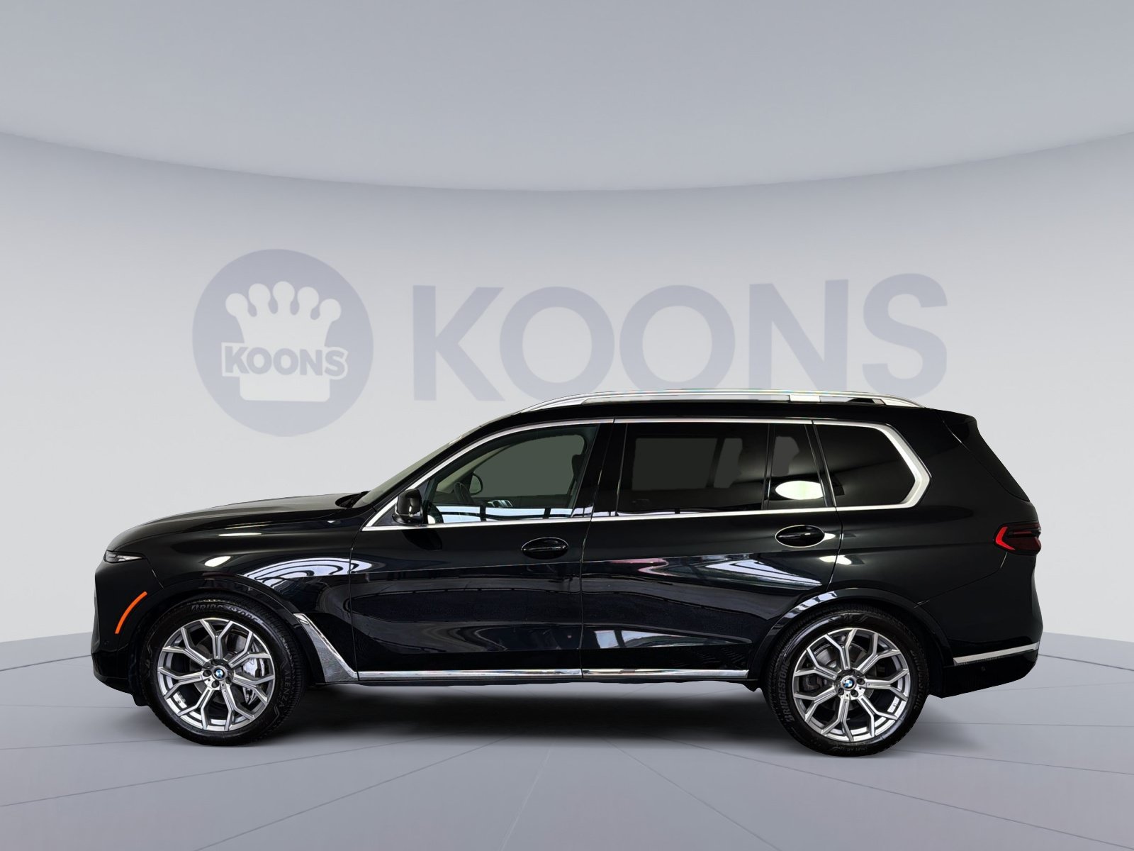 Used 2024 BMW X7 xDrive40i w/ Premium Package AWD/4WD image 2