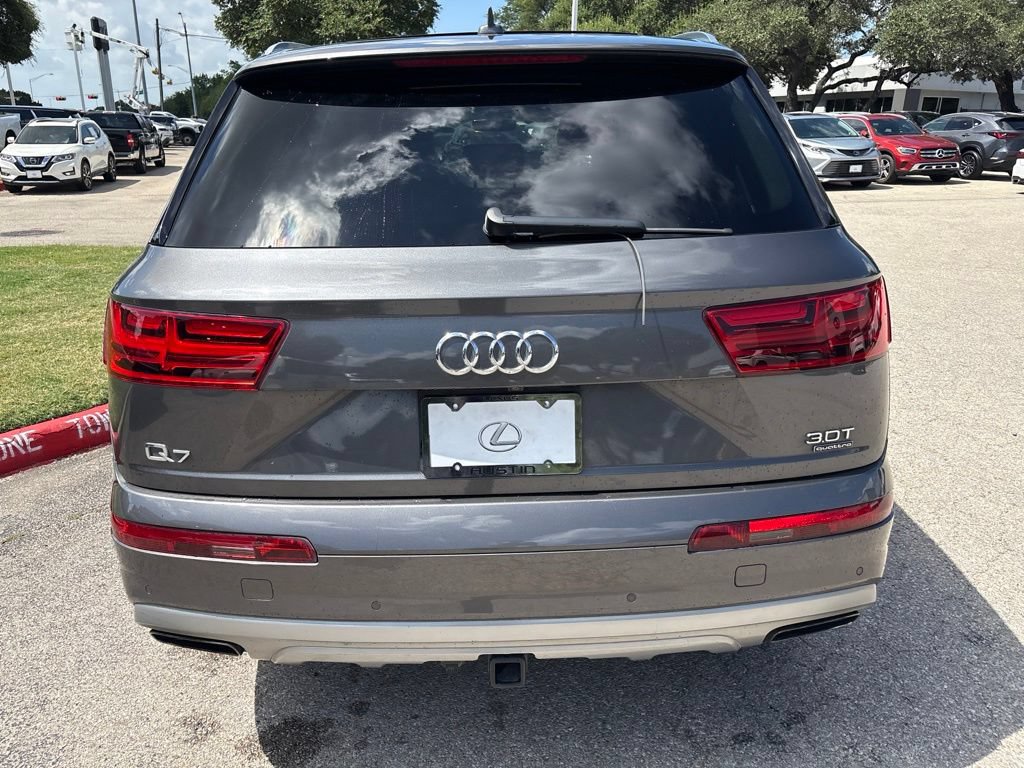 Used 2018 Audi Q7 3.0T Premium Plus w/ Premium Plus Package AWD/4WD image 4