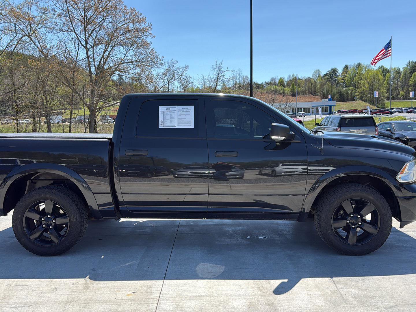 Used 2015 RAM 1500 Outdoorsman w/ Pittsburgh Penguins Edition AWD/4WD image 4