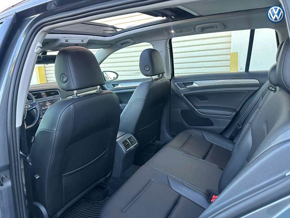 Used 2017 Volkswagen Golf Alltrack SE image 17
