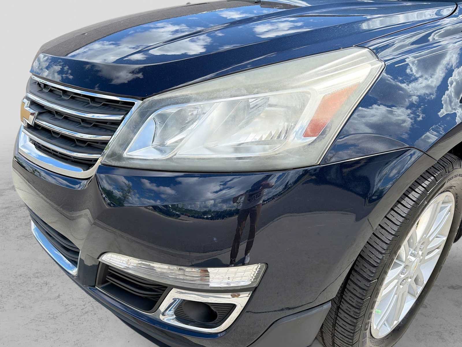 Used 2015 Chevrolet Traverse LT w/ Traveler's Package FWD image 10