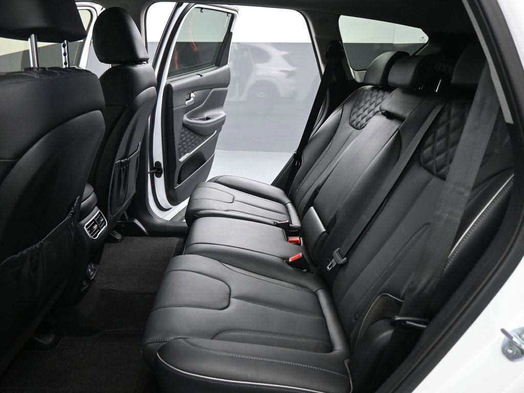 Used 2023 Hyundai Santa Fe Limited image 22