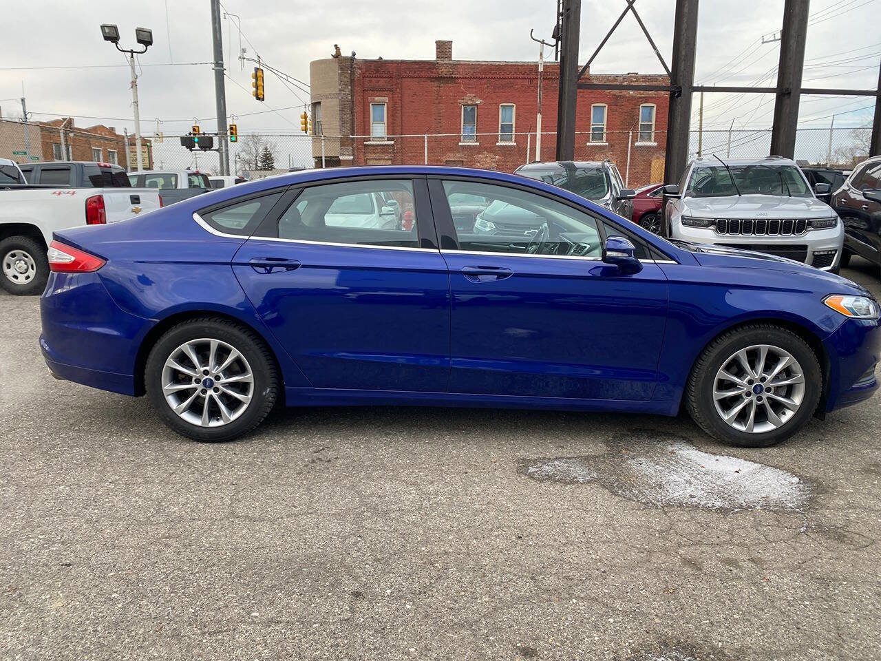 Used 2016 Ford Fusion SE image 36