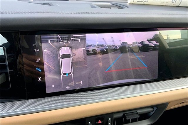 New 2026 Porsche Cayenne image 35