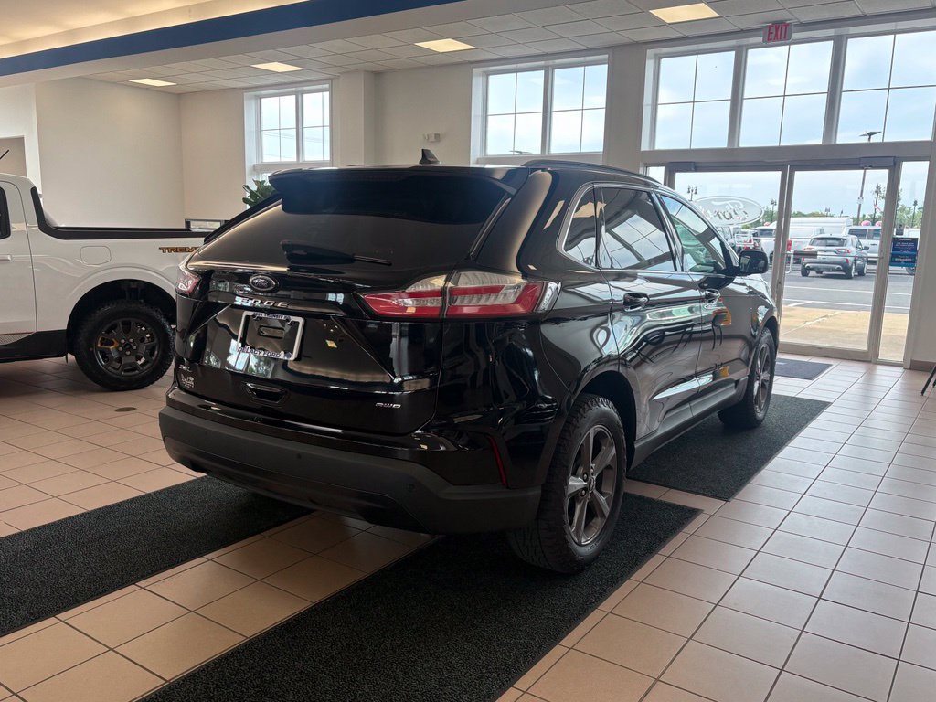 Used 2022 Ford Edge SEL w/ Sport Appearance Package AWD/4WD image 5